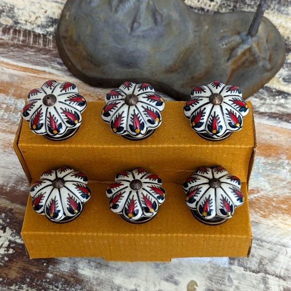 Glazed Ceramic Cabinet/Drawer Pulls, set of 6 - Picture 1 of 4